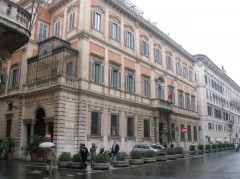 Roma Palazzo Berlusconi-Grazioli 29.1.06 .jpg